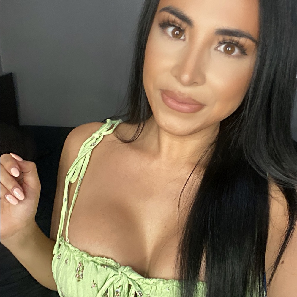 Meet your Posher, Jasmine